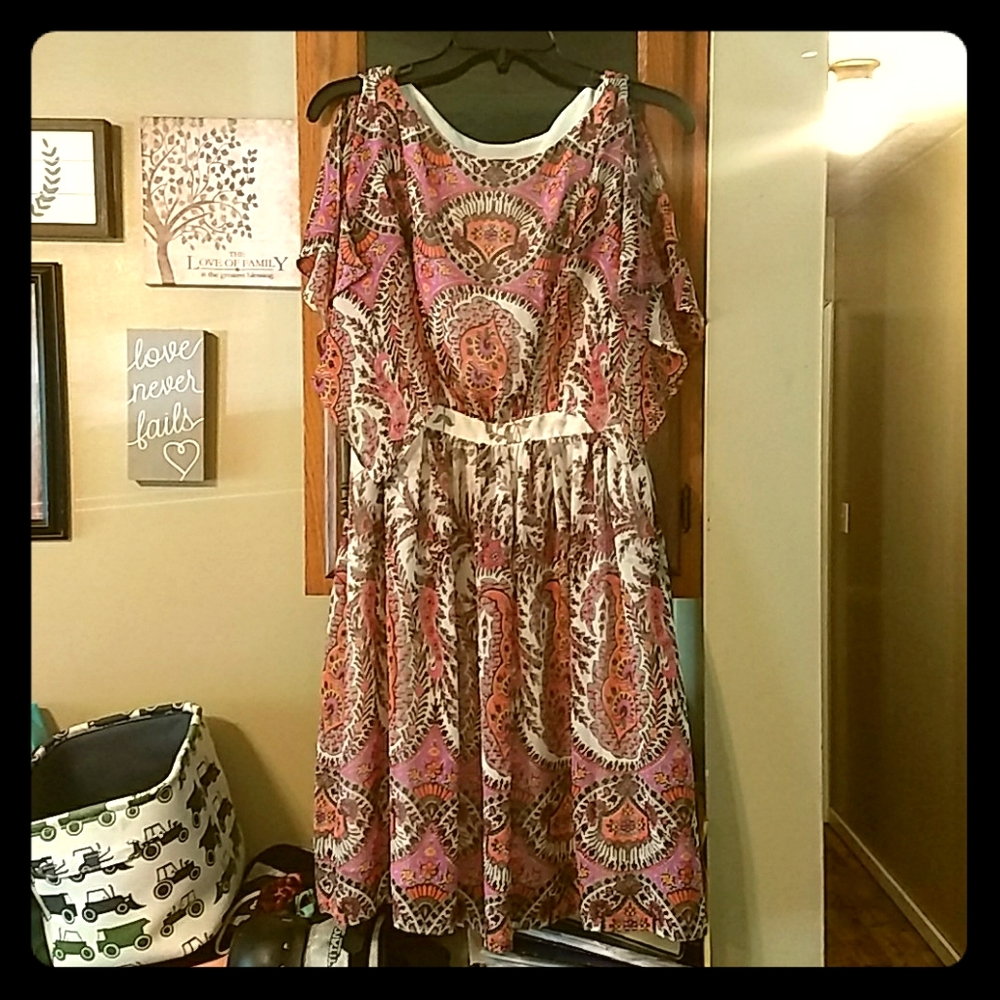 Adrianna Papell sheer midi dress size 4